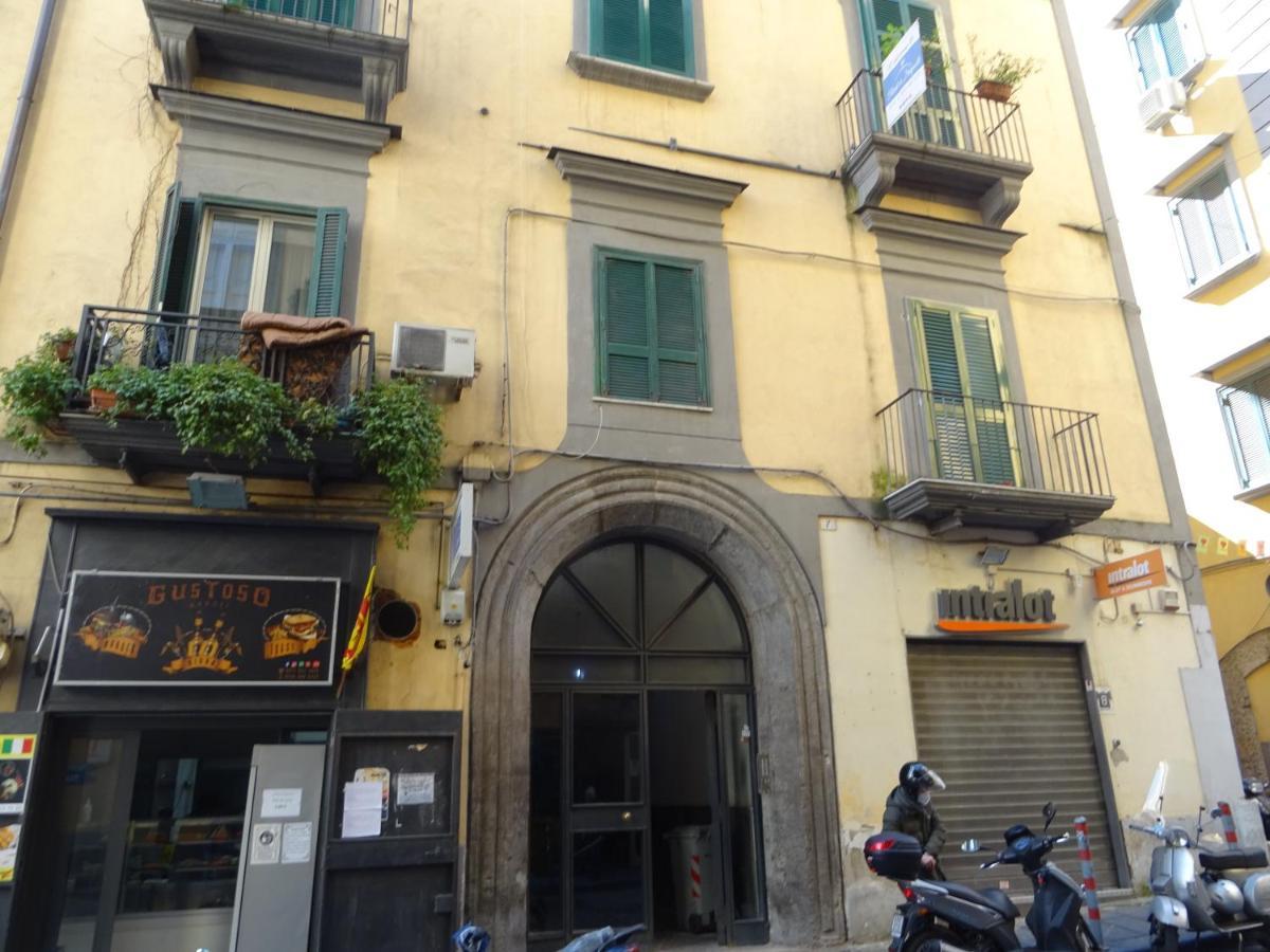 Panto' Apartment 2 Steps To Toledo Street Naples Luaran gambar