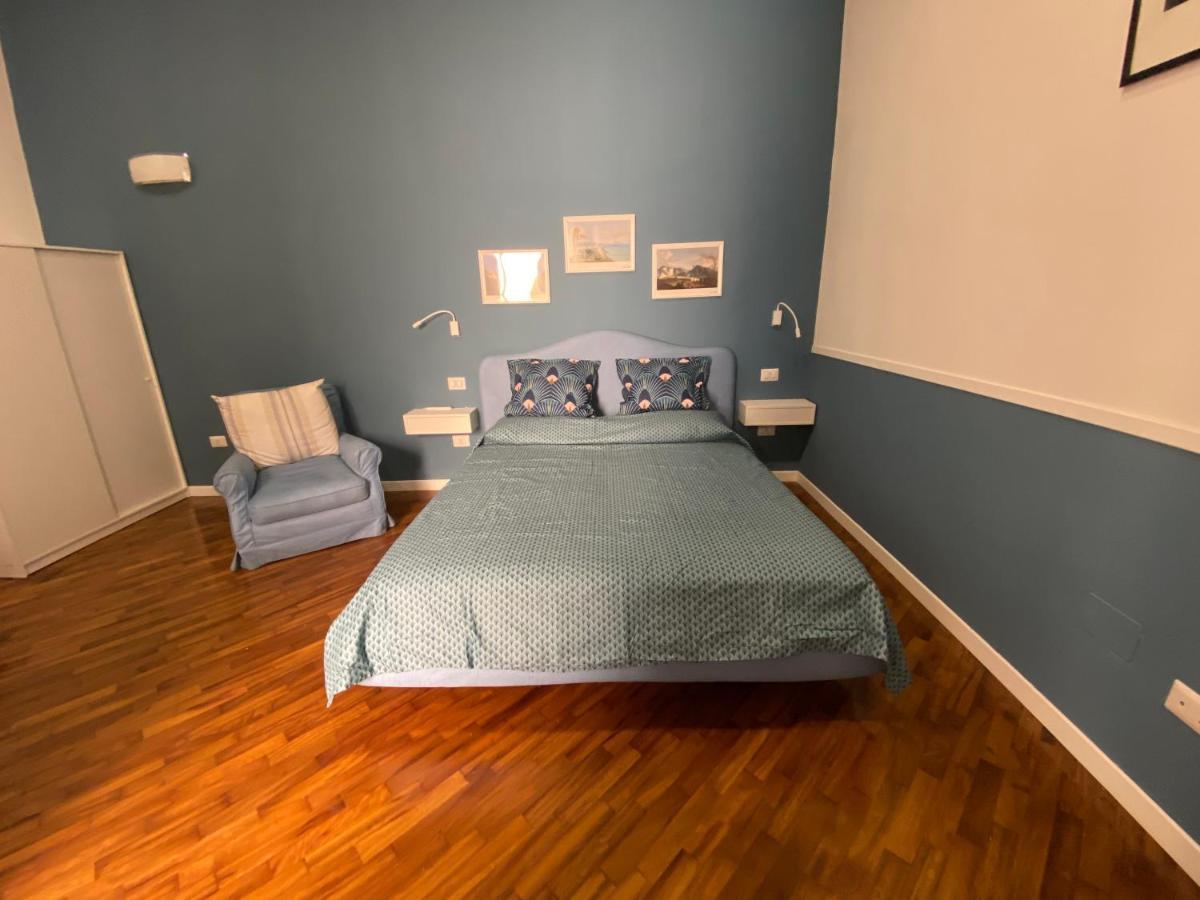 Panto' Apartment 2 Steps To Toledo Street Naples Luaran gambar