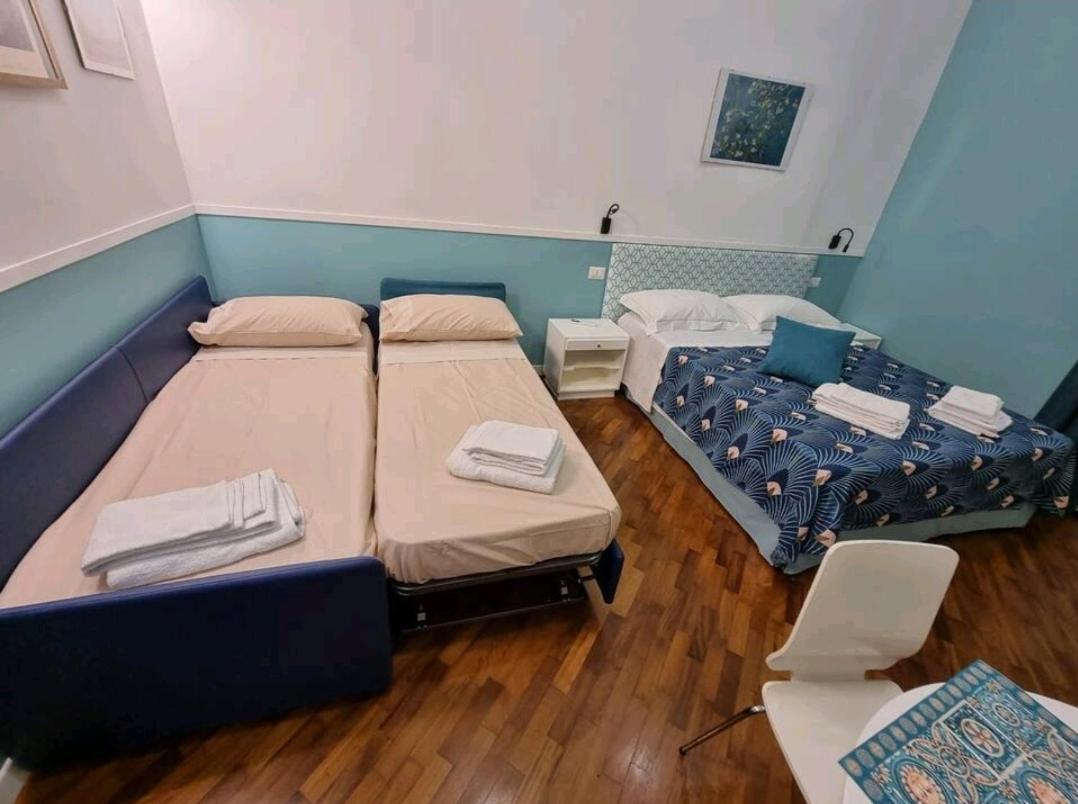 Panto' Apartment 2 Steps To Toledo Street Naples Luaran gambar